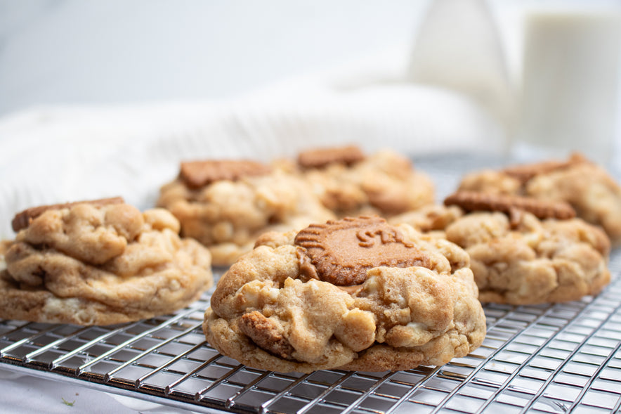 Cookie Butter Stuffed Cookies