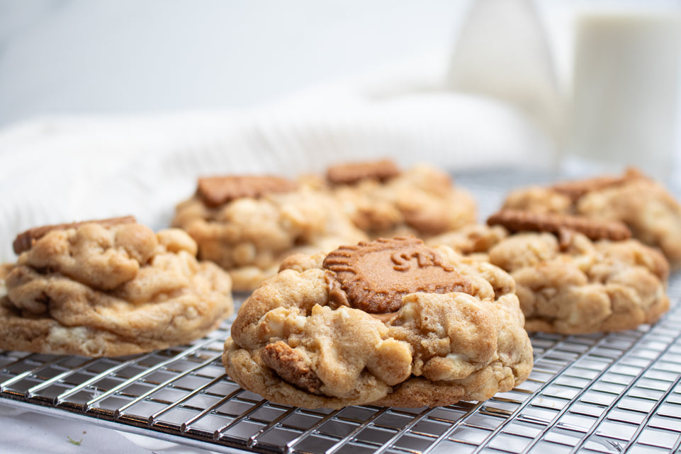 Cookie Butter Stuffed Cookies