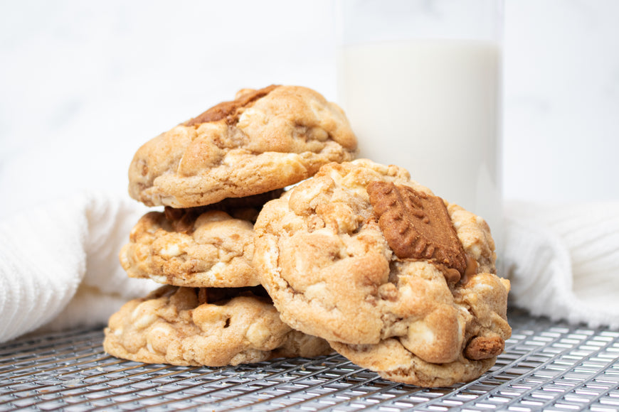 Cookie Butter Stuffed Cookies